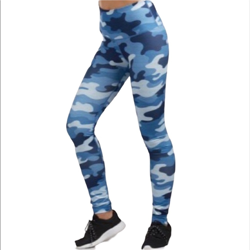 🦋Reebok Blue Camouflage Leggings, Size Large - Picture 1 of 12